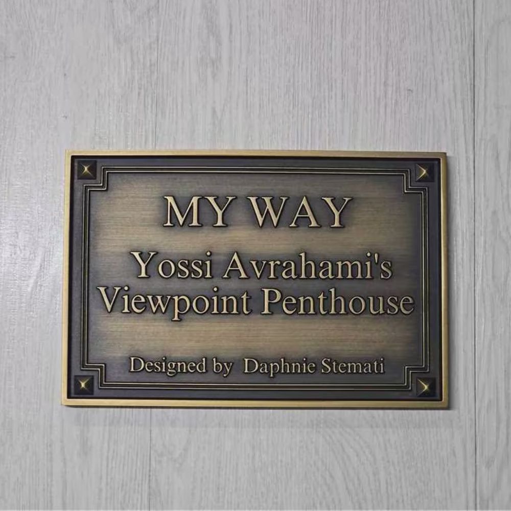 שלט דלת תלת – תמונה 3