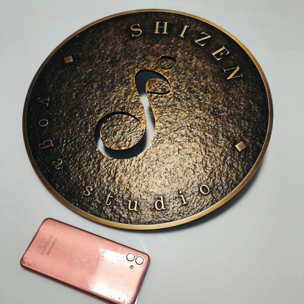 שלט לסטודיו יוגה - קוטר 40CM – תמונה 6