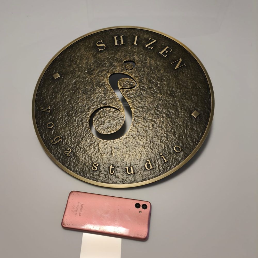 שלט לסטודיו יוגה - קוטר 40CM – תמונה 7