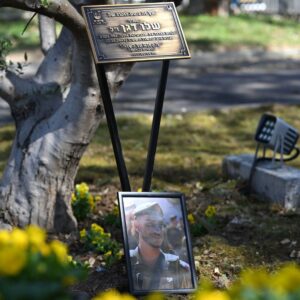 שילוט עבור עיריית קריית ים לפרוייקט גן עץ החיים - פרויקט הנצחה ליקירי העיר